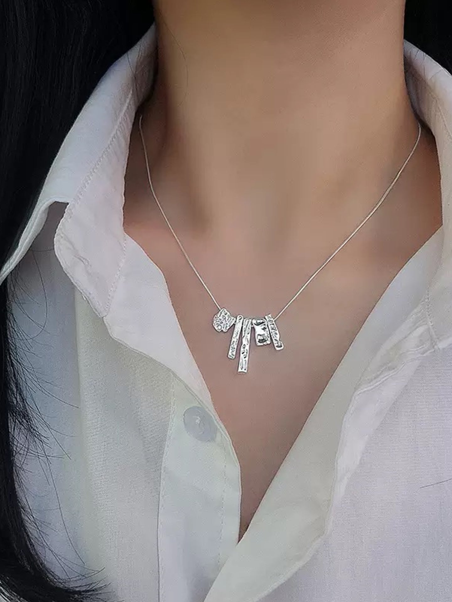 GEOMETRIC LAVA NECKLACE