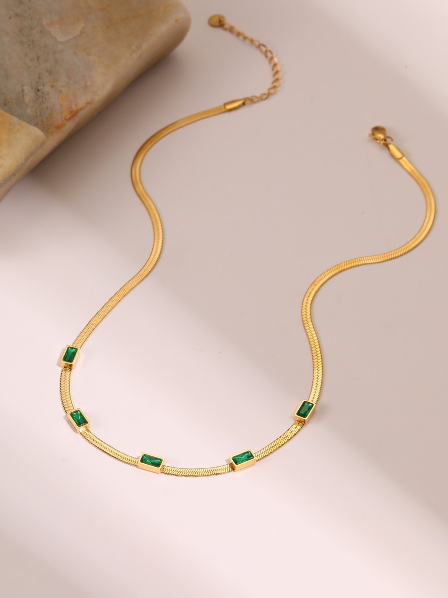 VINTAGE ZIRCON NECKLACE