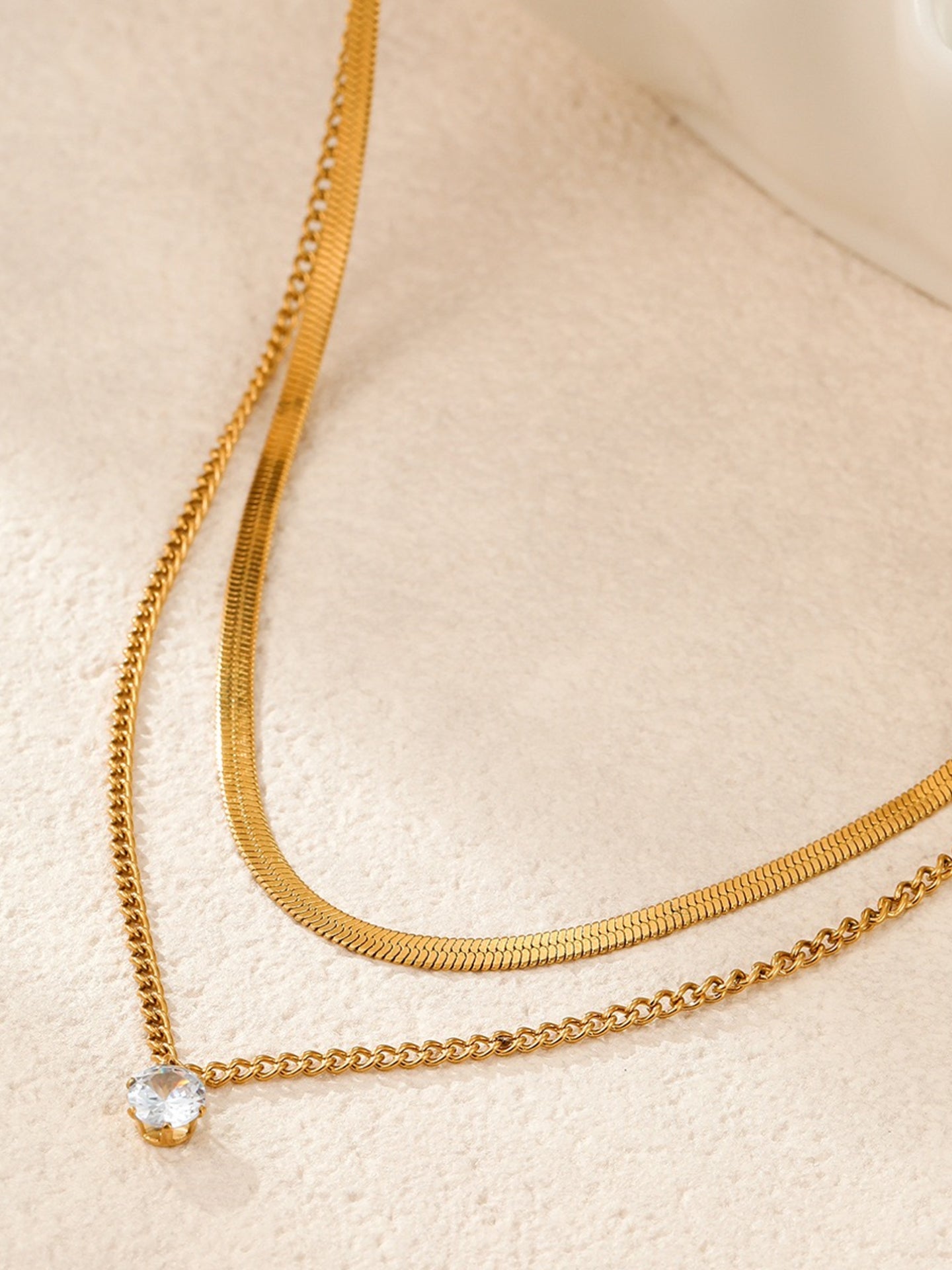DOUBLE LAYER NECKLACE
