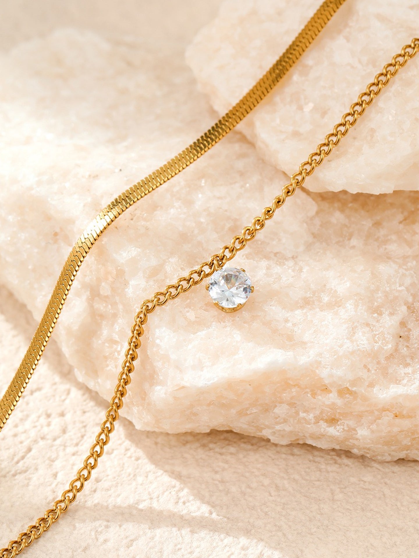 DOUBLE LAYER NECKLACE