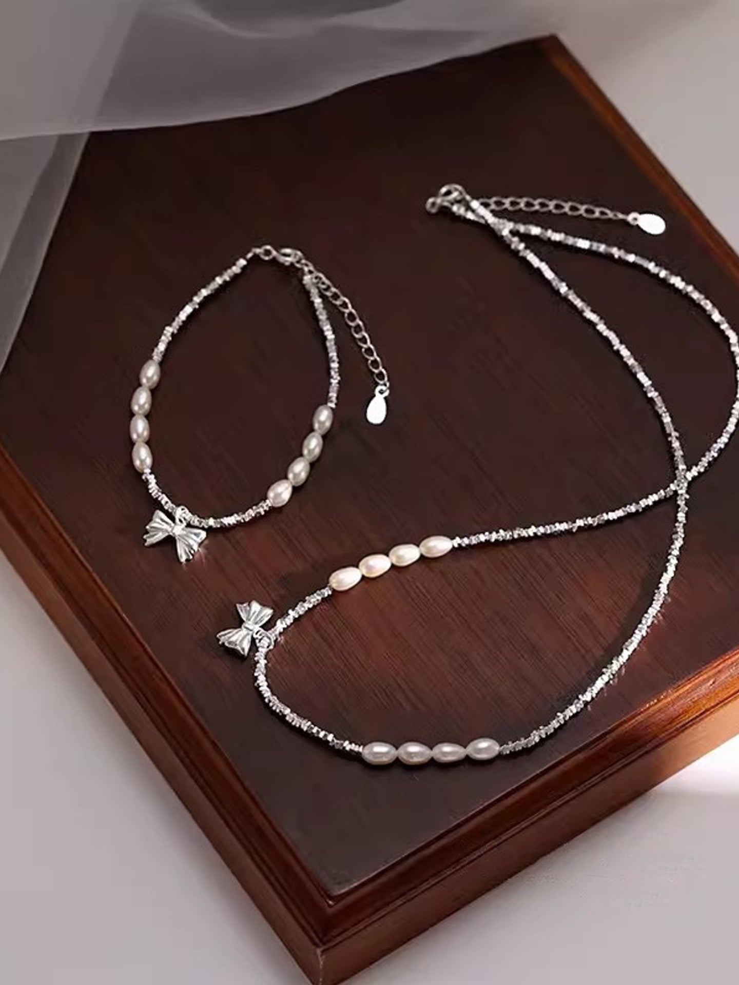 BOW PEARL NECKLACE
