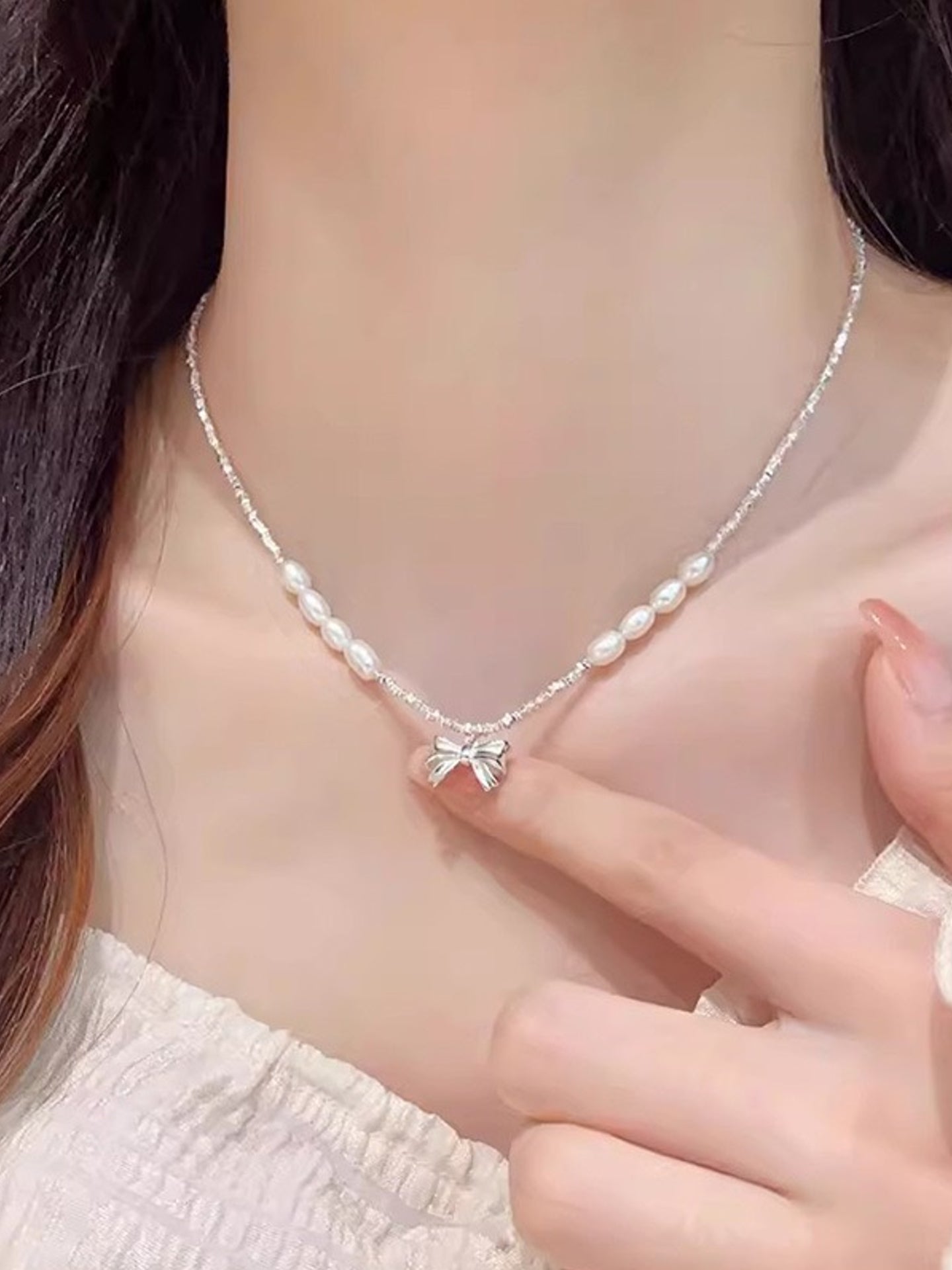 BOW PEARL NECKLACE