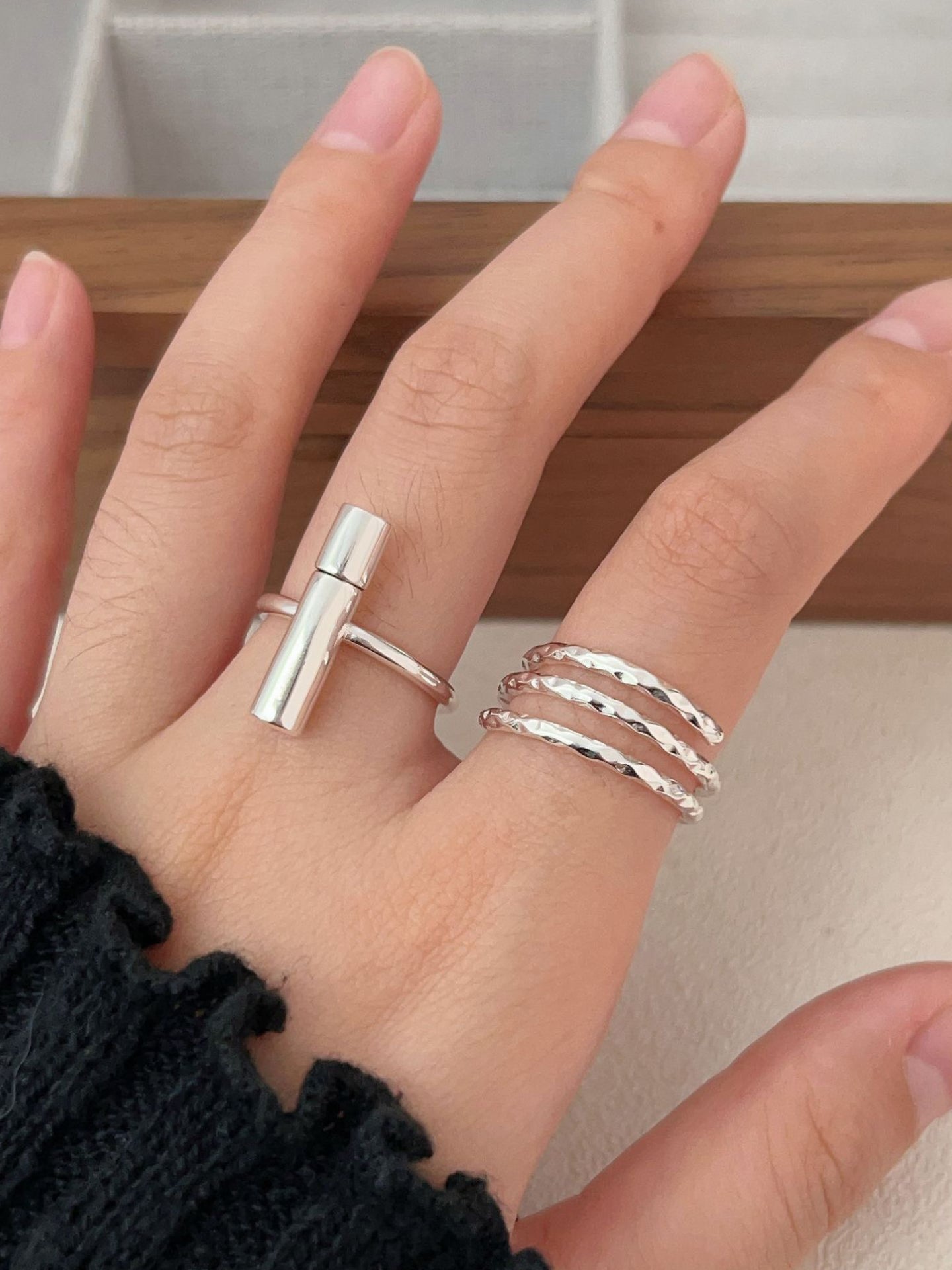 TWISTED DESIGN RING