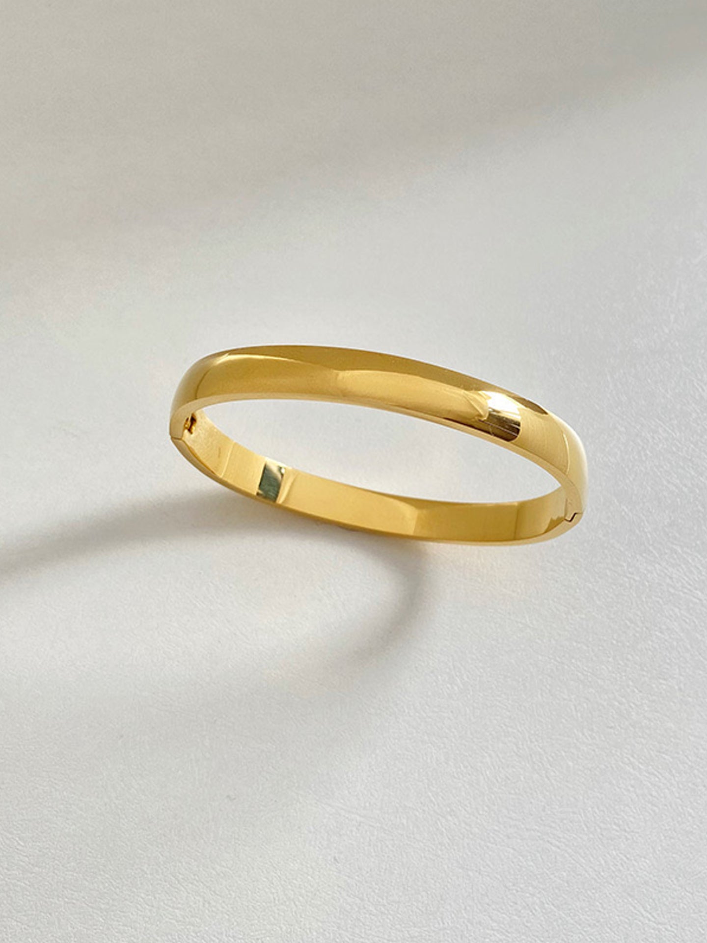 VINTAGE CLASP BRACELET