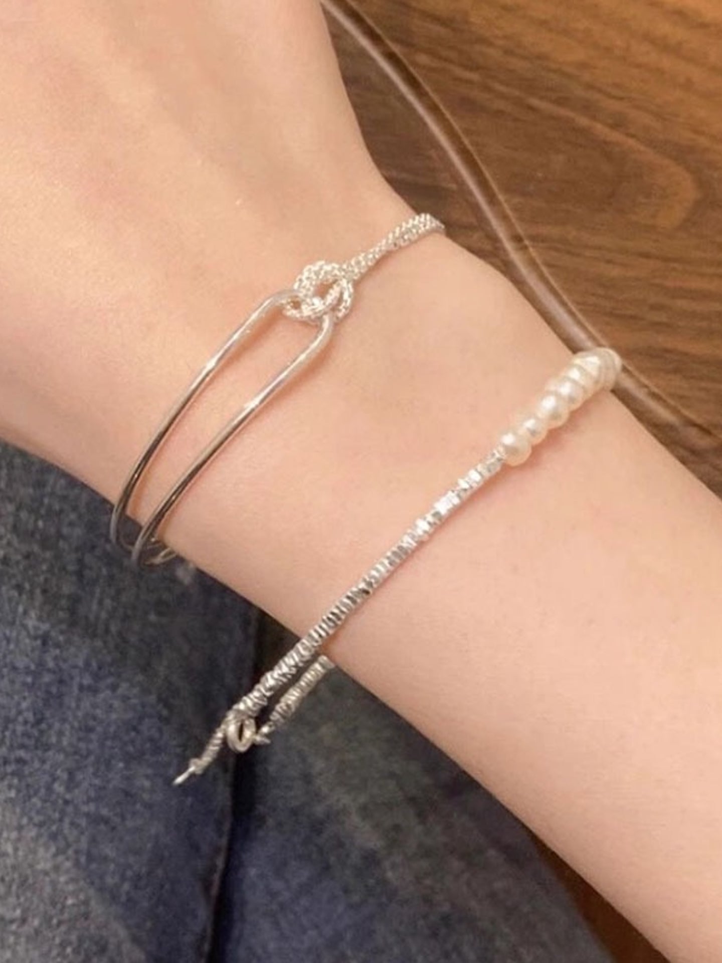 TIE-INSPIRED HALF BRACELET