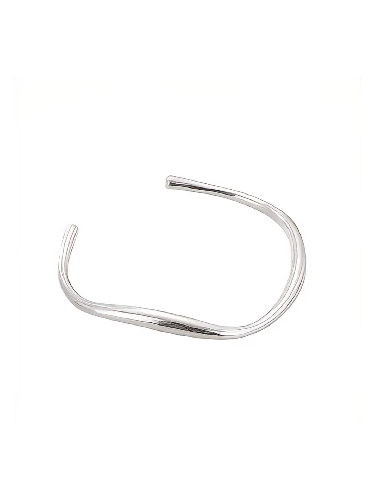 MÖBIUS BAND BRACELET