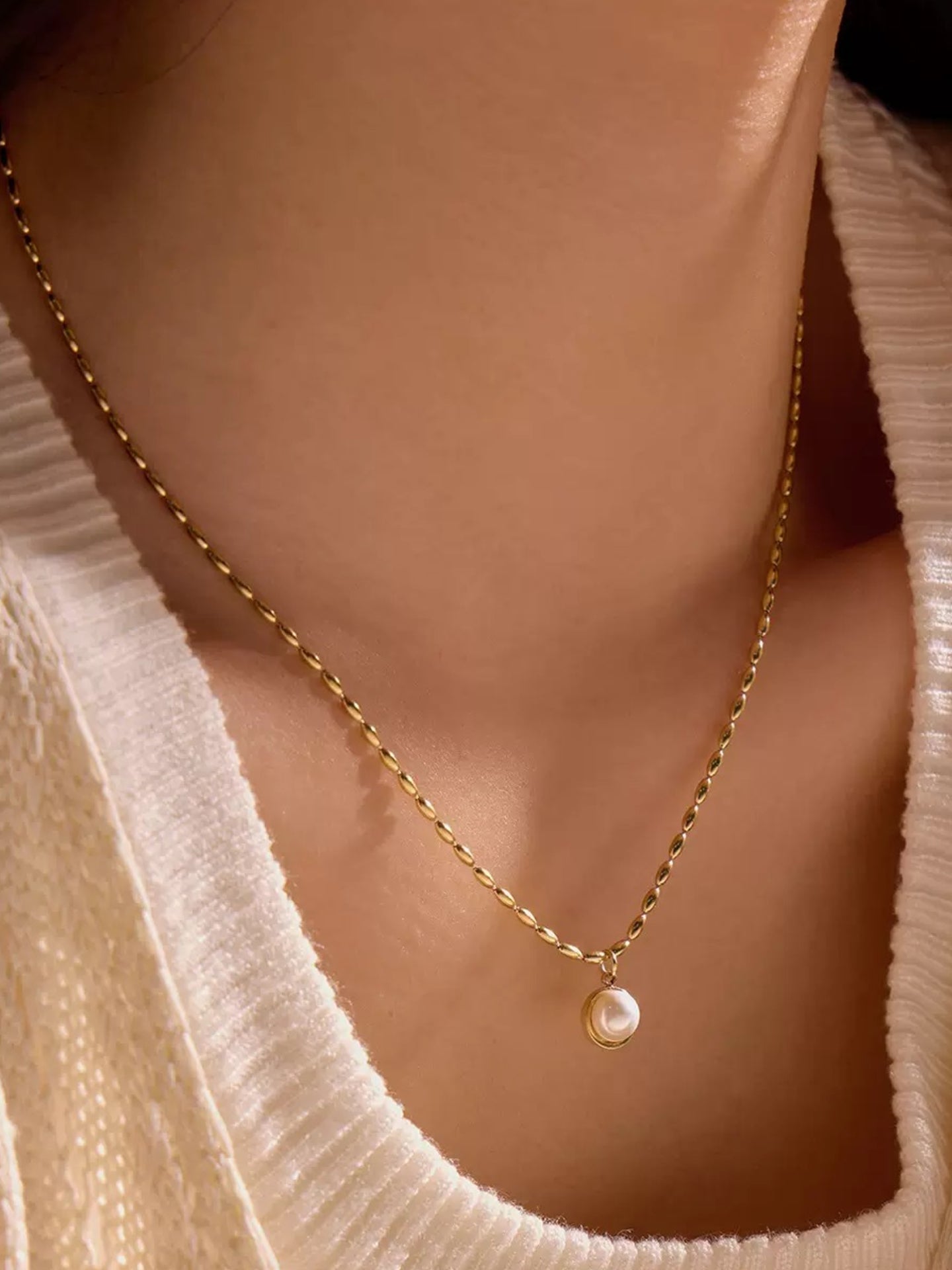 VINTAGE PEARL NECKLACE