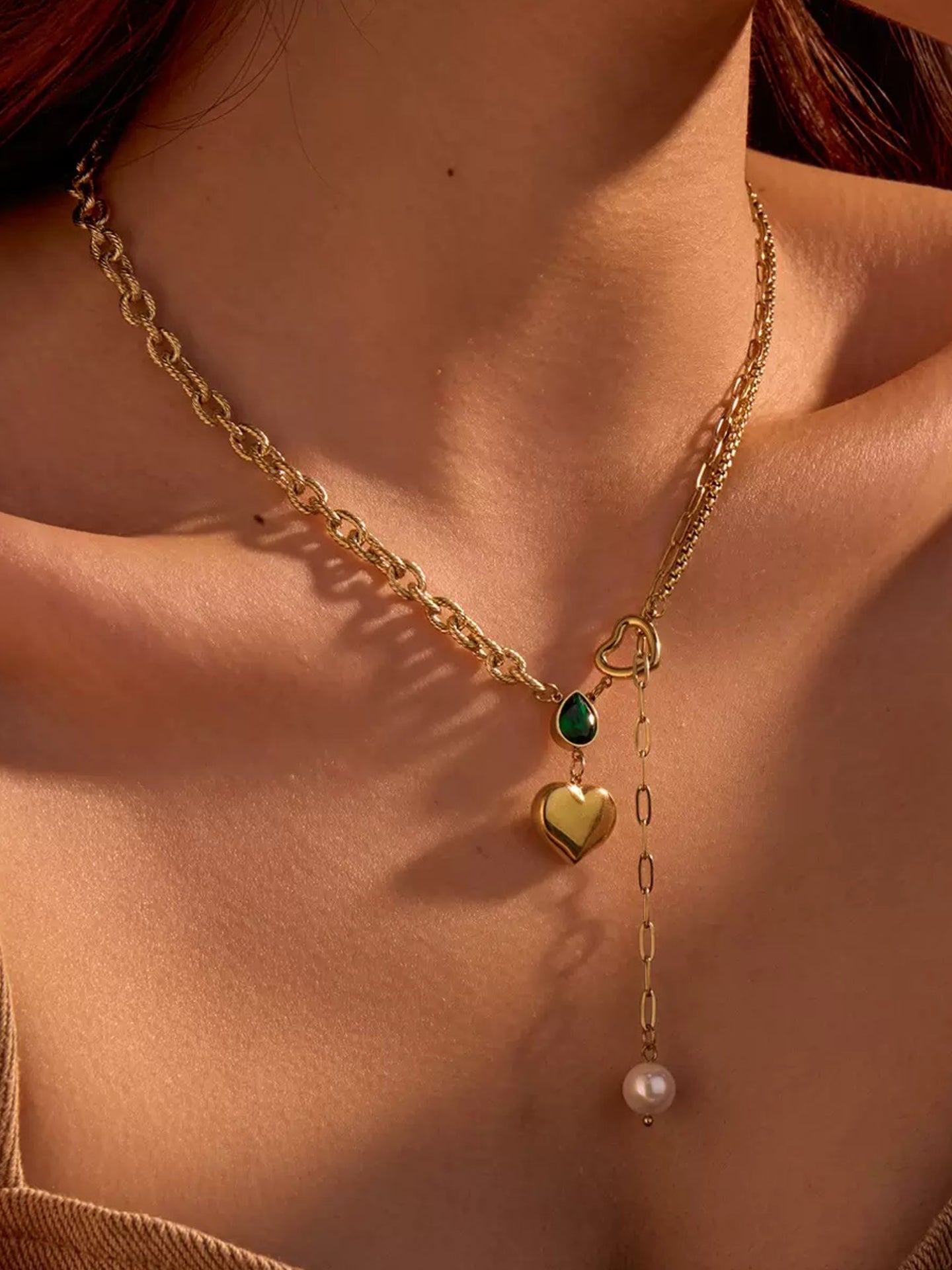 COLLIER À POMPON EN FORME DE COEUR