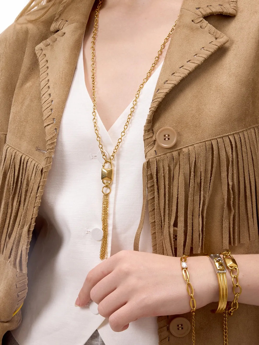 CHIC TASSEL PENDAN