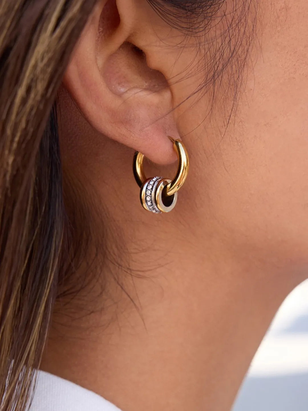 MINIMAL HOOP EARRINGS