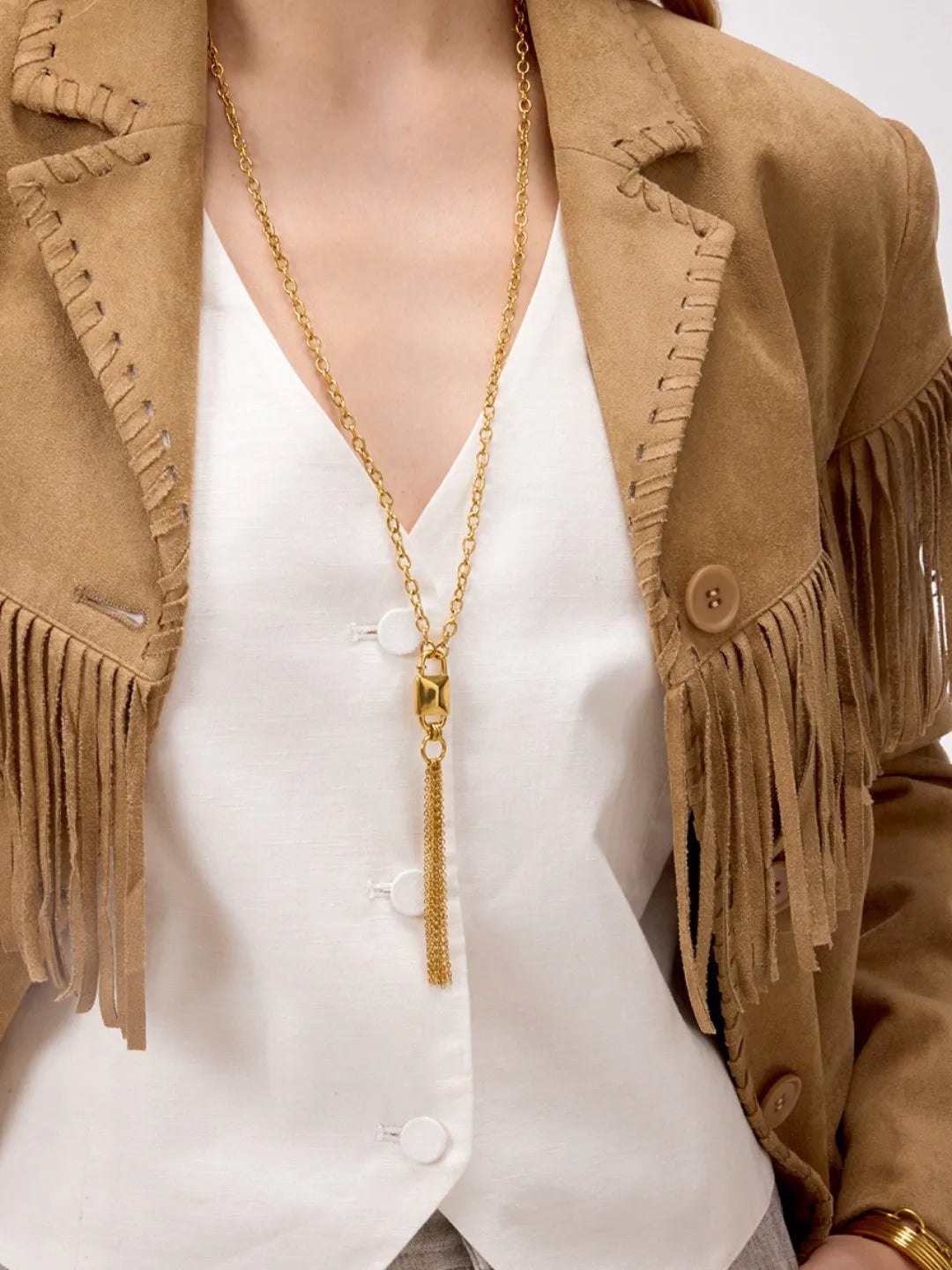 CHIC TASSEL PENDAN