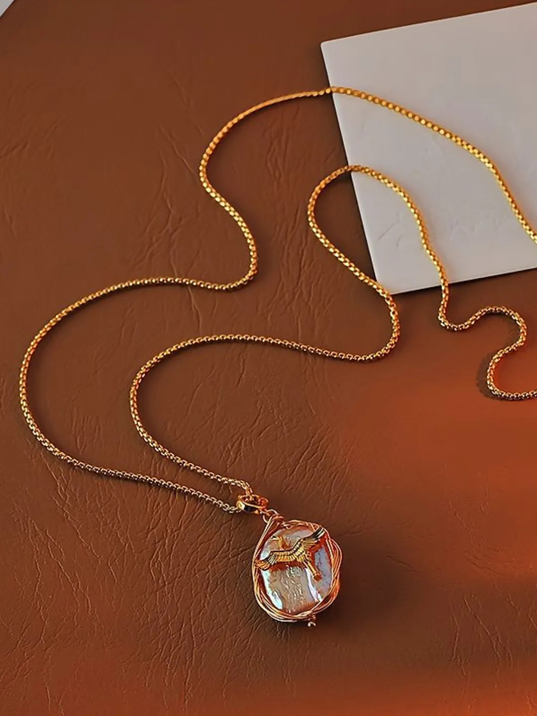 BAROQUE PEARL SWEATER NECKLACE