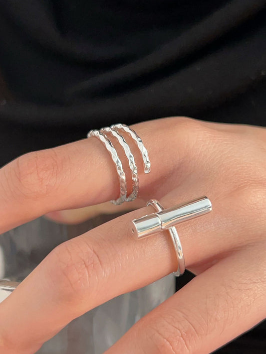TWISTED DESIGN RING