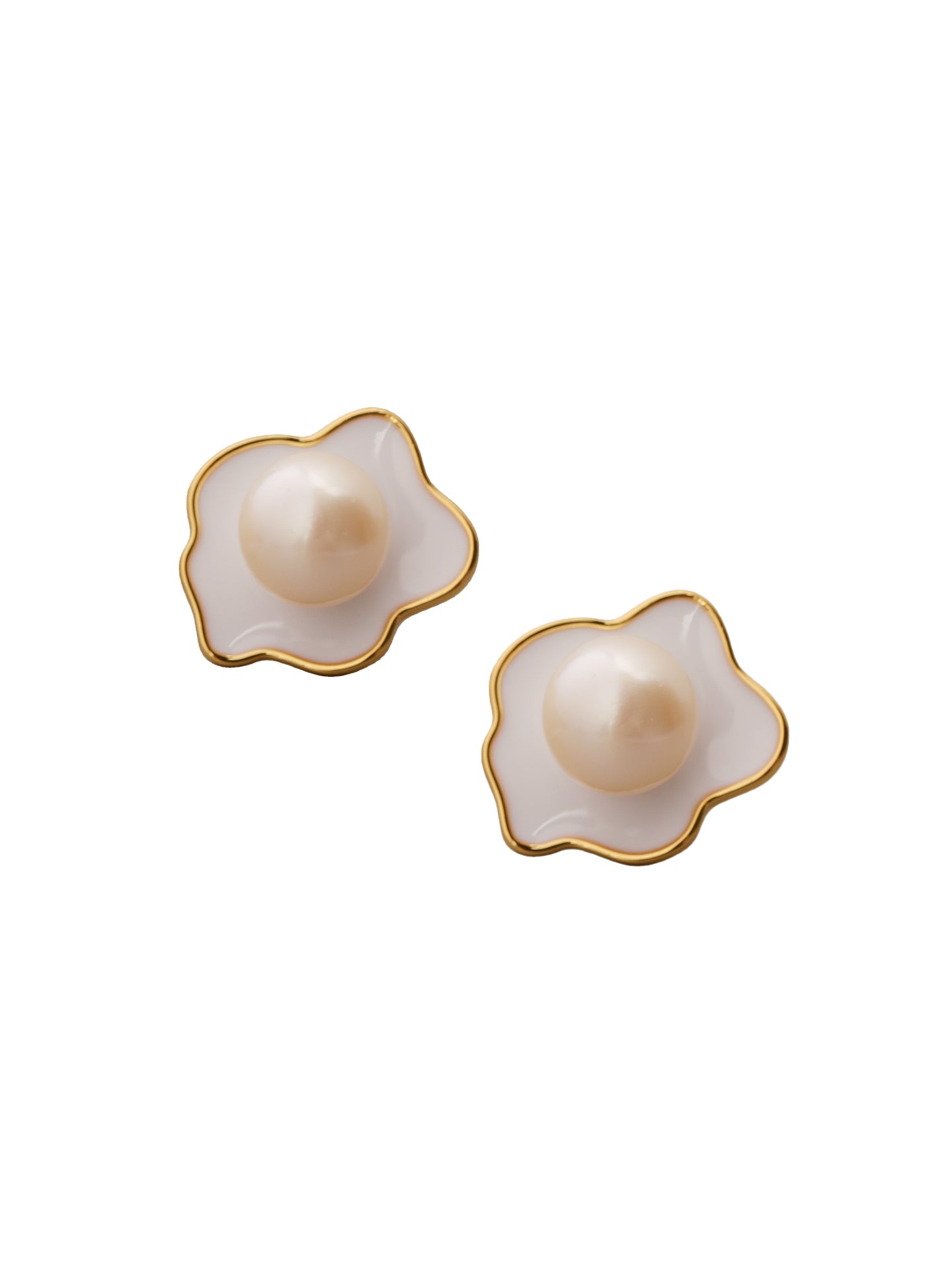 RIED EGG EARRINGS