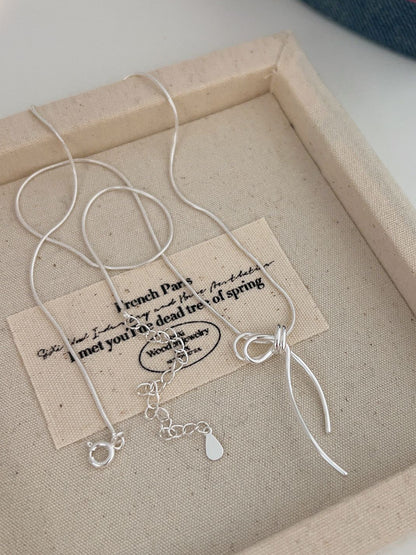 BOW NECKLACE & EARRINGS SET