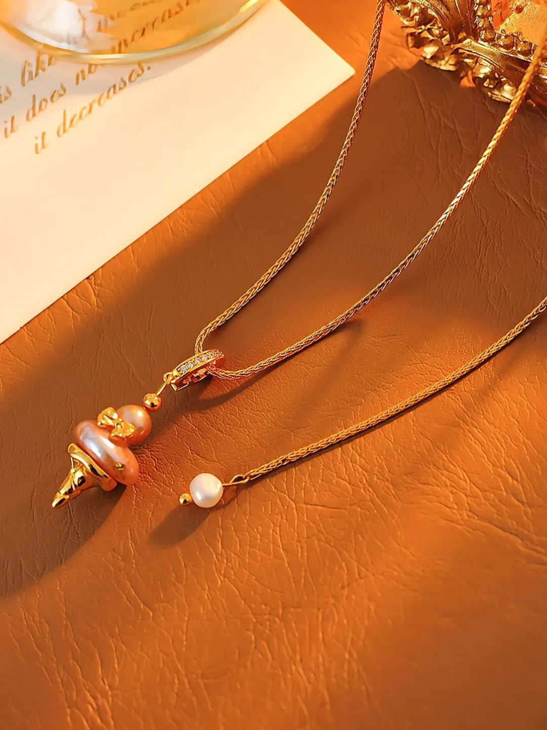 BAROQUE ICE CREAM NECKLACE