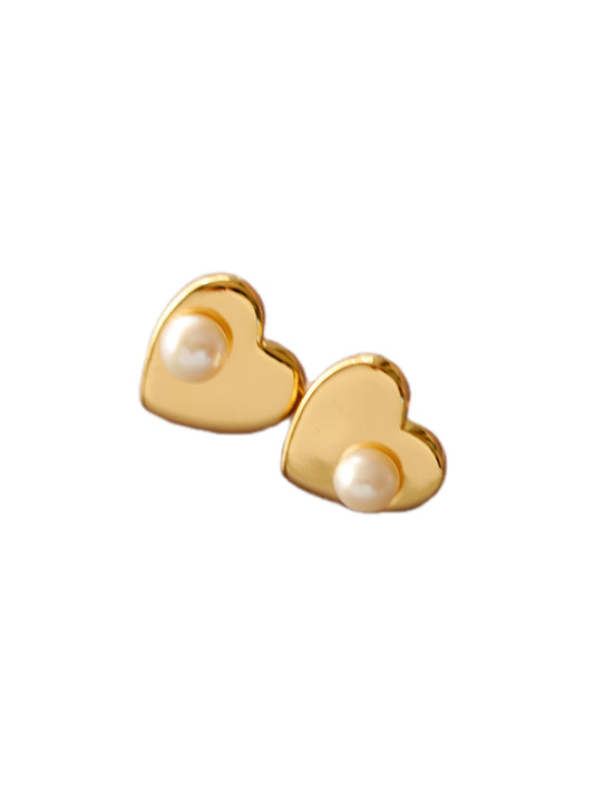 POLISHED HEART EARRINGS