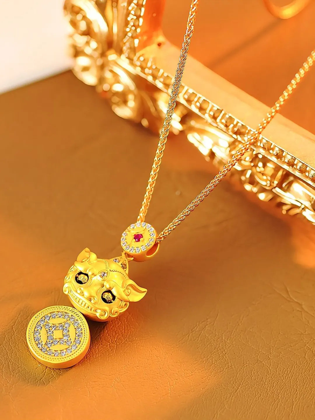 VINTAGE PIXIU NECKLACE
