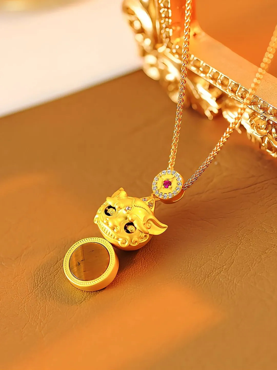 VINTAGE PIXIU NECKLACE