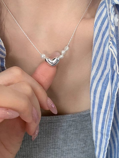 MOONWAVE PEARL NECKLACE
