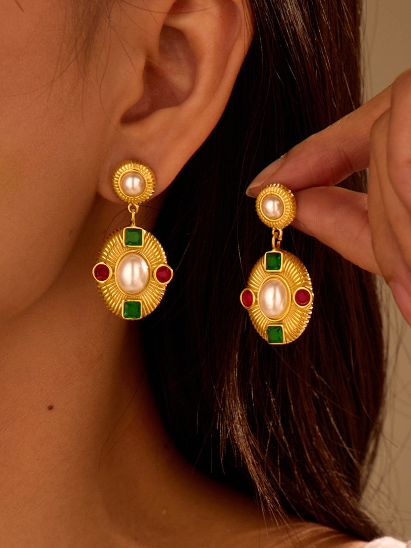 VINTAGE STYLE EARRINGS