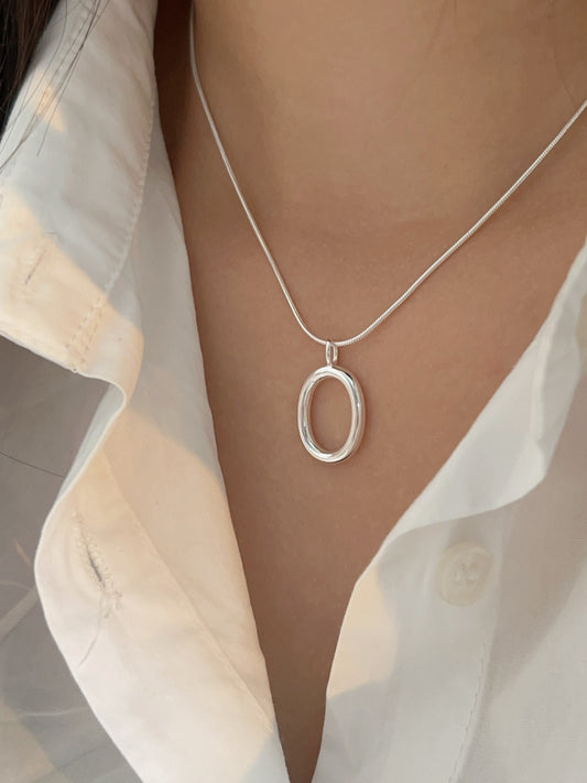 OPENWORK OVAL NECKLACE