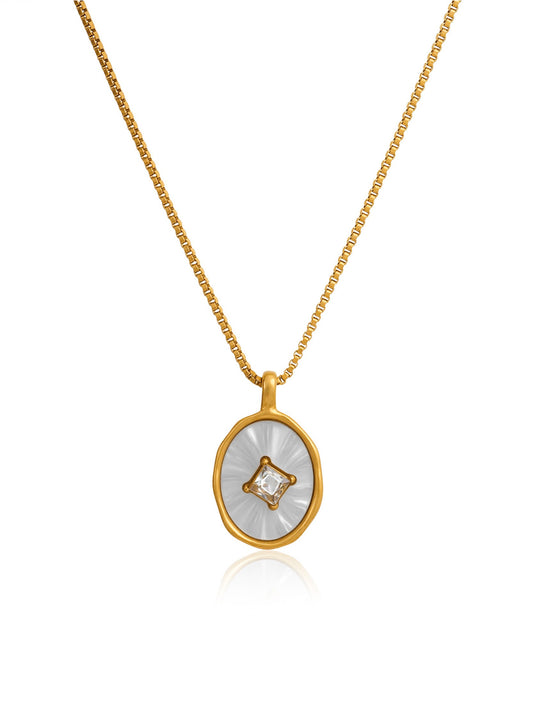 SHELL PENDANT NECKLACE