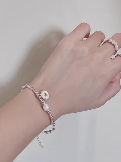 KNOTTED LOVE CIRCLE