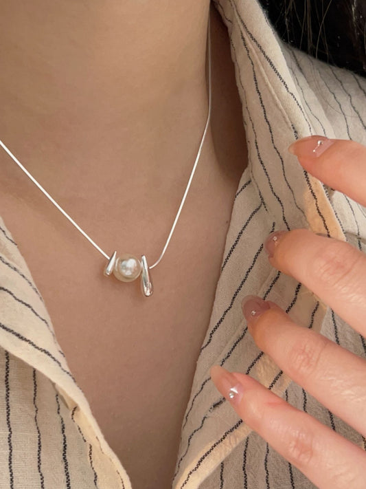 LINEAR PEARL FLOW