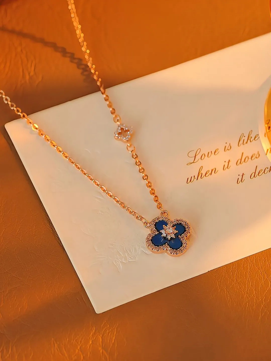 FOUR-LEAF CLOVER NECKLACE