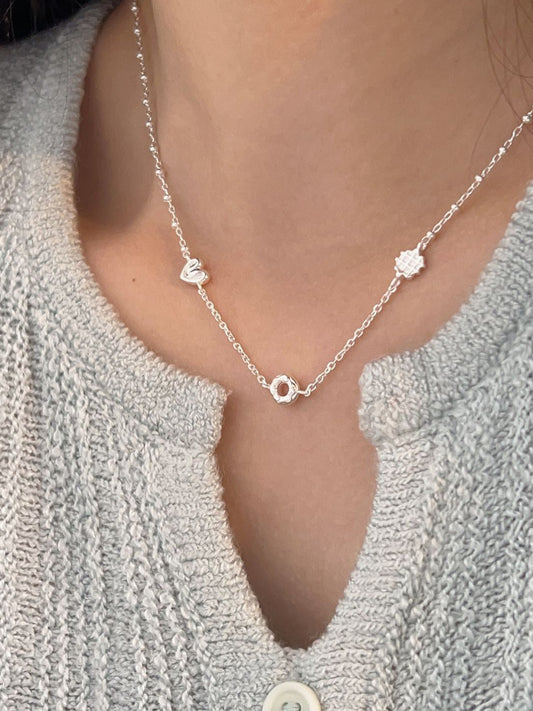 BREAD HEAD NECKLACE