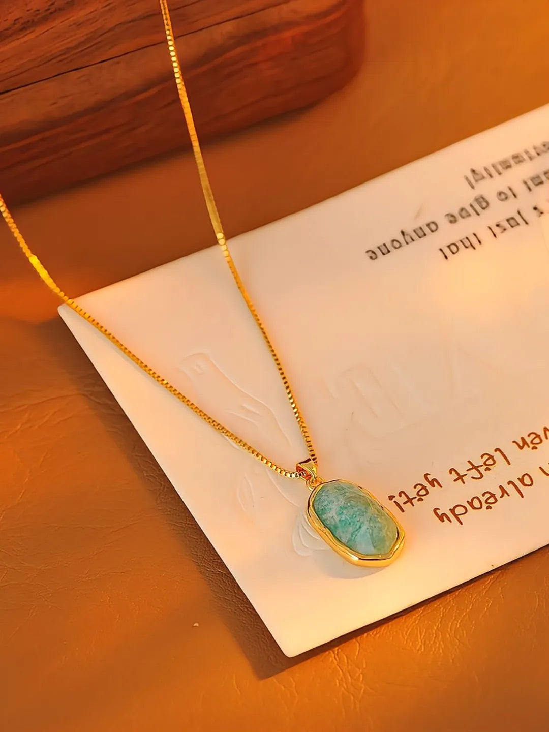 VINTAGE STYLE NECKLACE