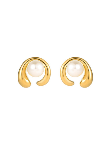 C-SHAPED SHELL PEARL EARRINGS