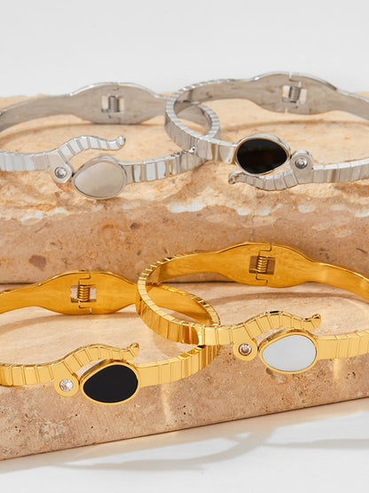 SERPENTINE BRACELET