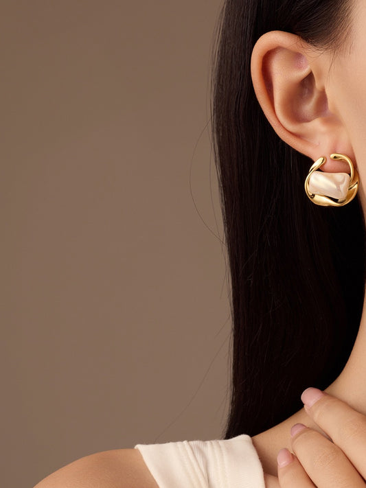 VINTAGE GEOMETRIC PEARL EARRINGS
