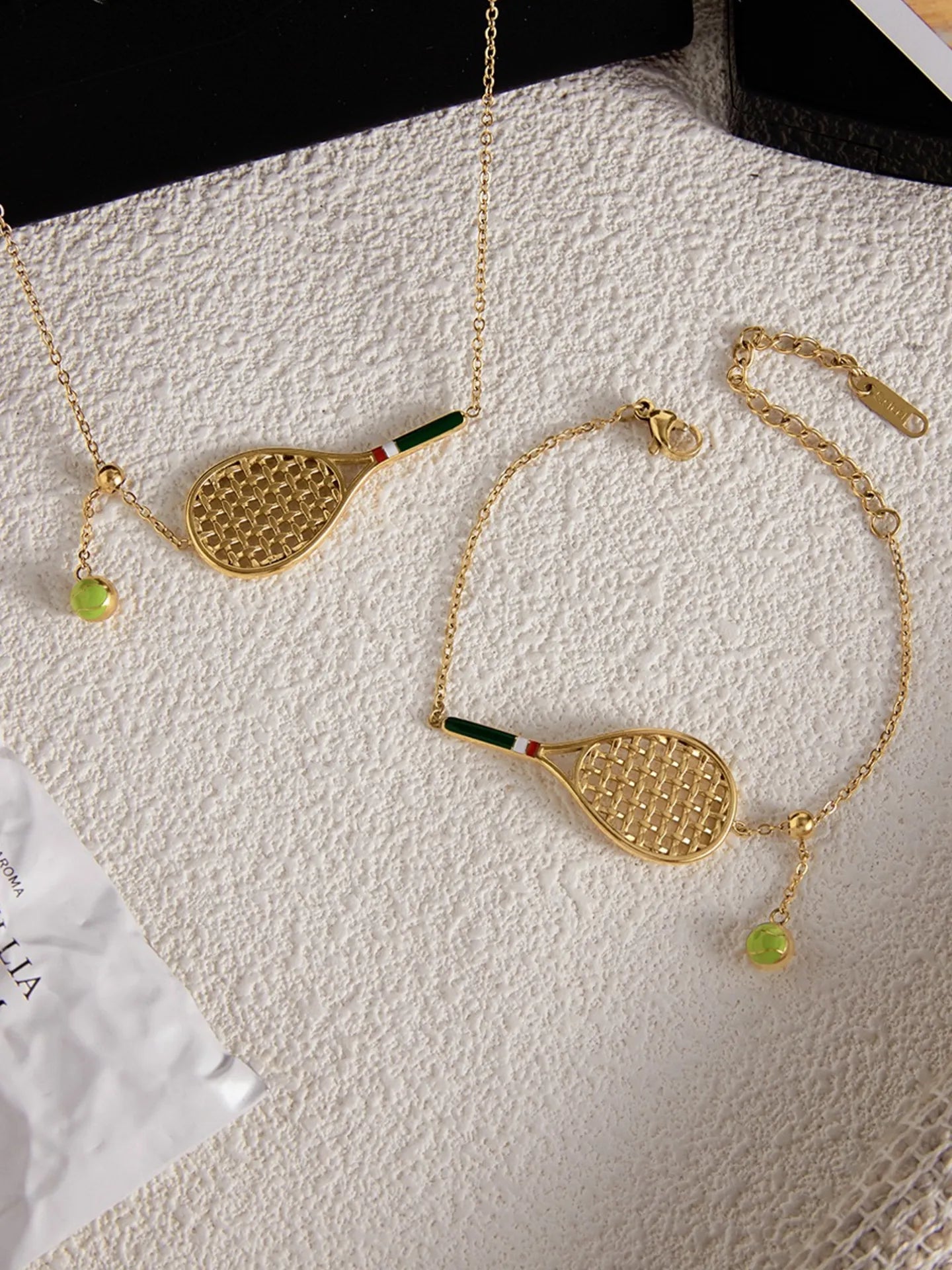 SPORTY TENNIS CHARM SET