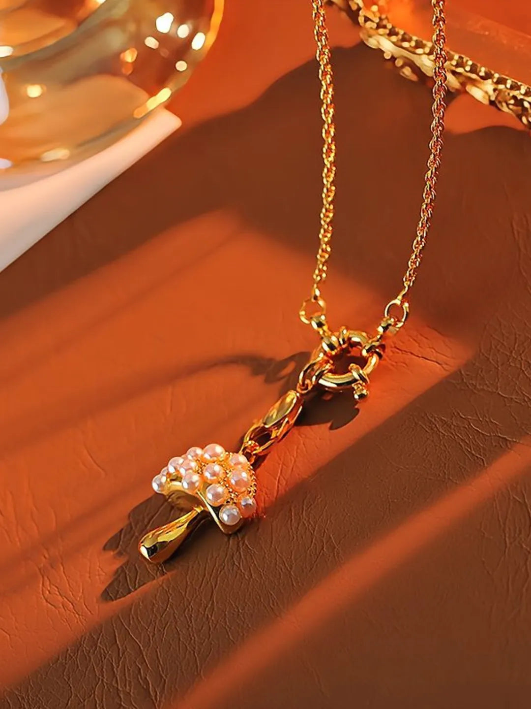 FOREST MUSHROOM NECKLACE
