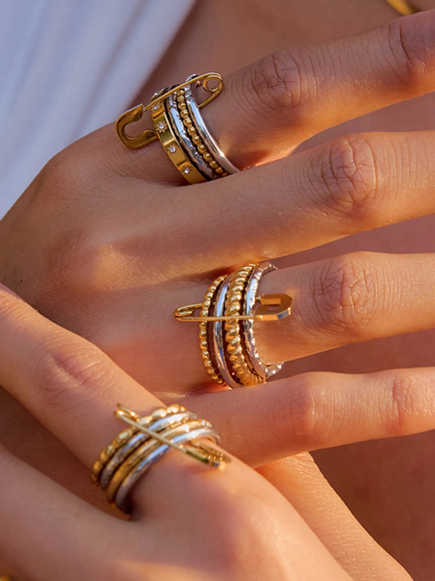 STACKABLE PAPERCLIP RINGS