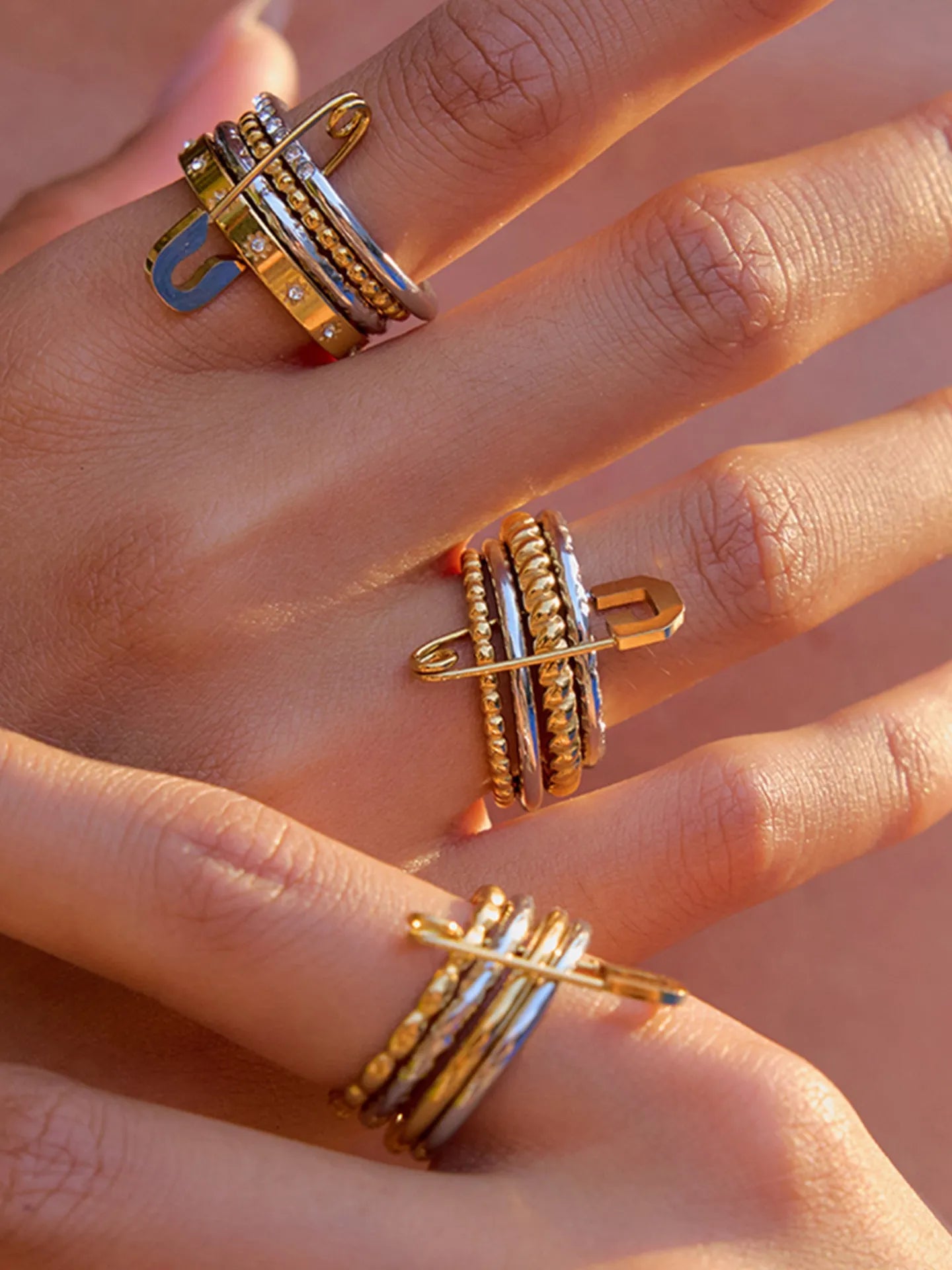 STACKABLE PAPERCLIP RINGS