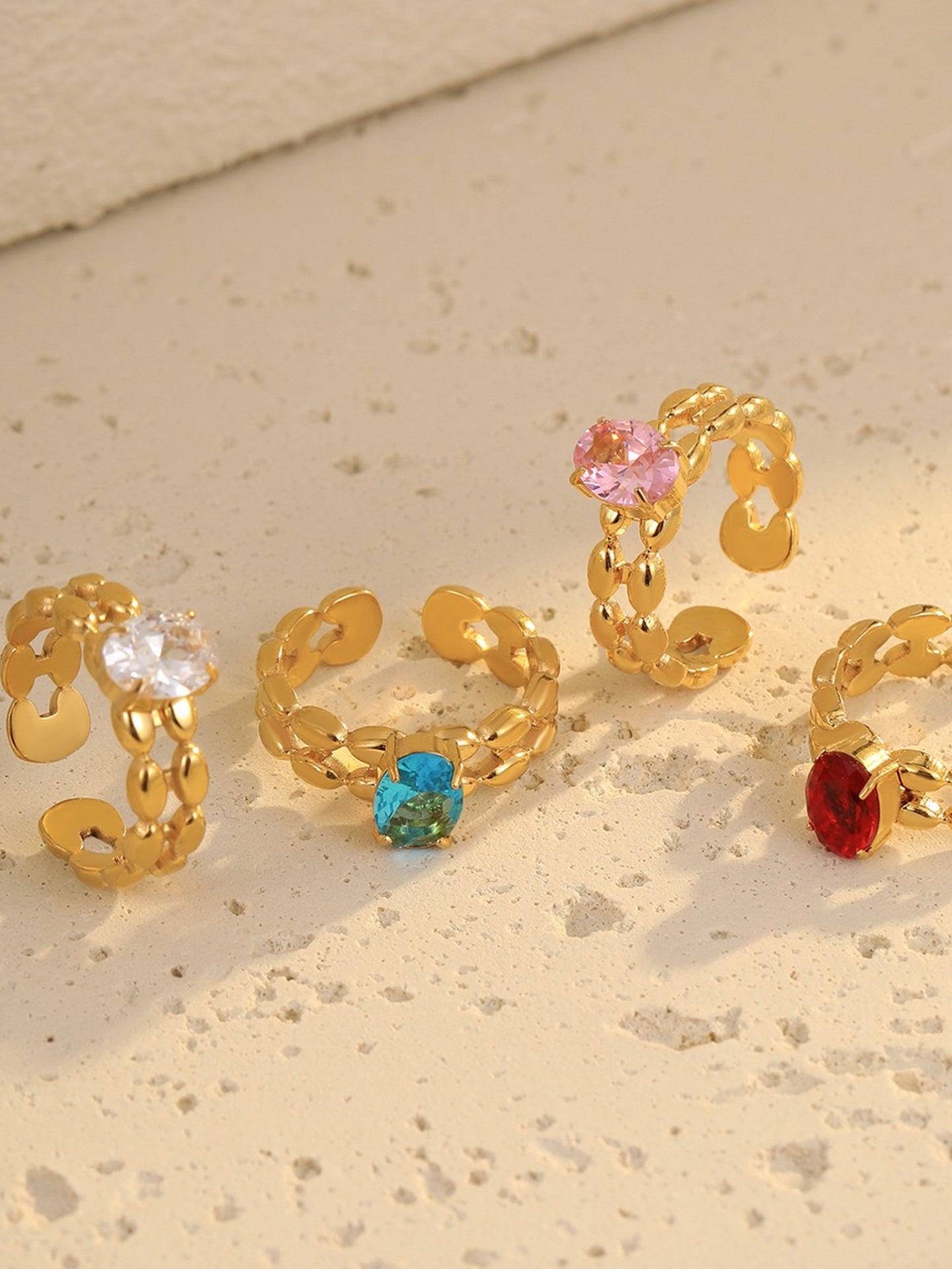TWISTED ZIRCON RING