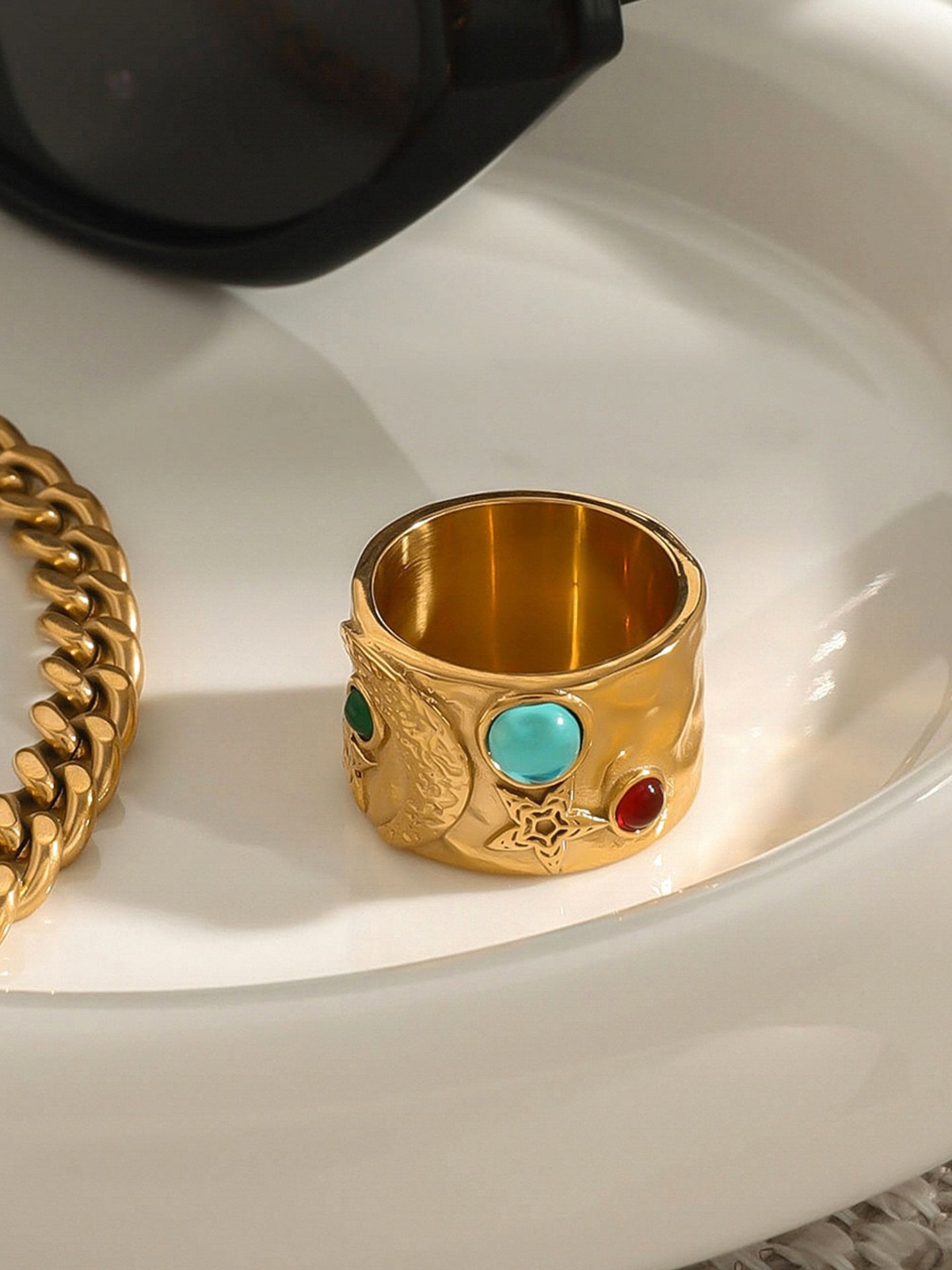VINTAGE RING