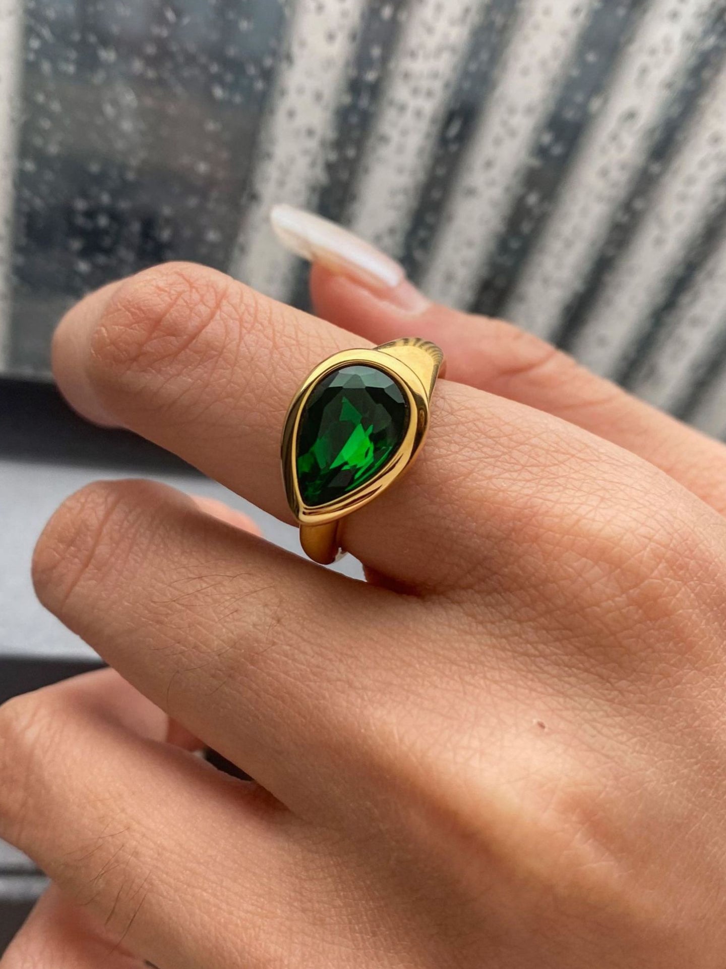 ZIRCON SNAKE RING