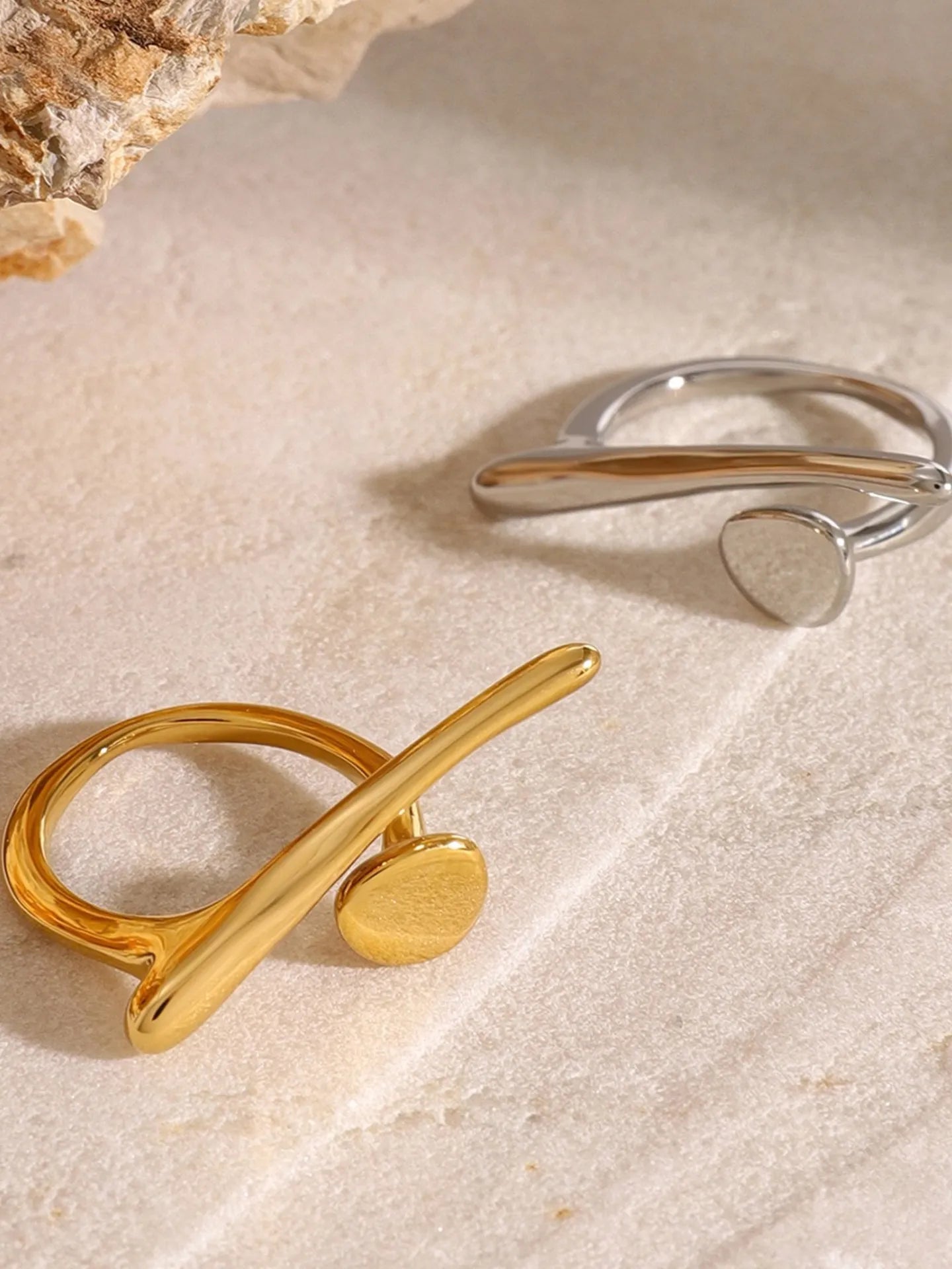 ARTISAN CURVE RING