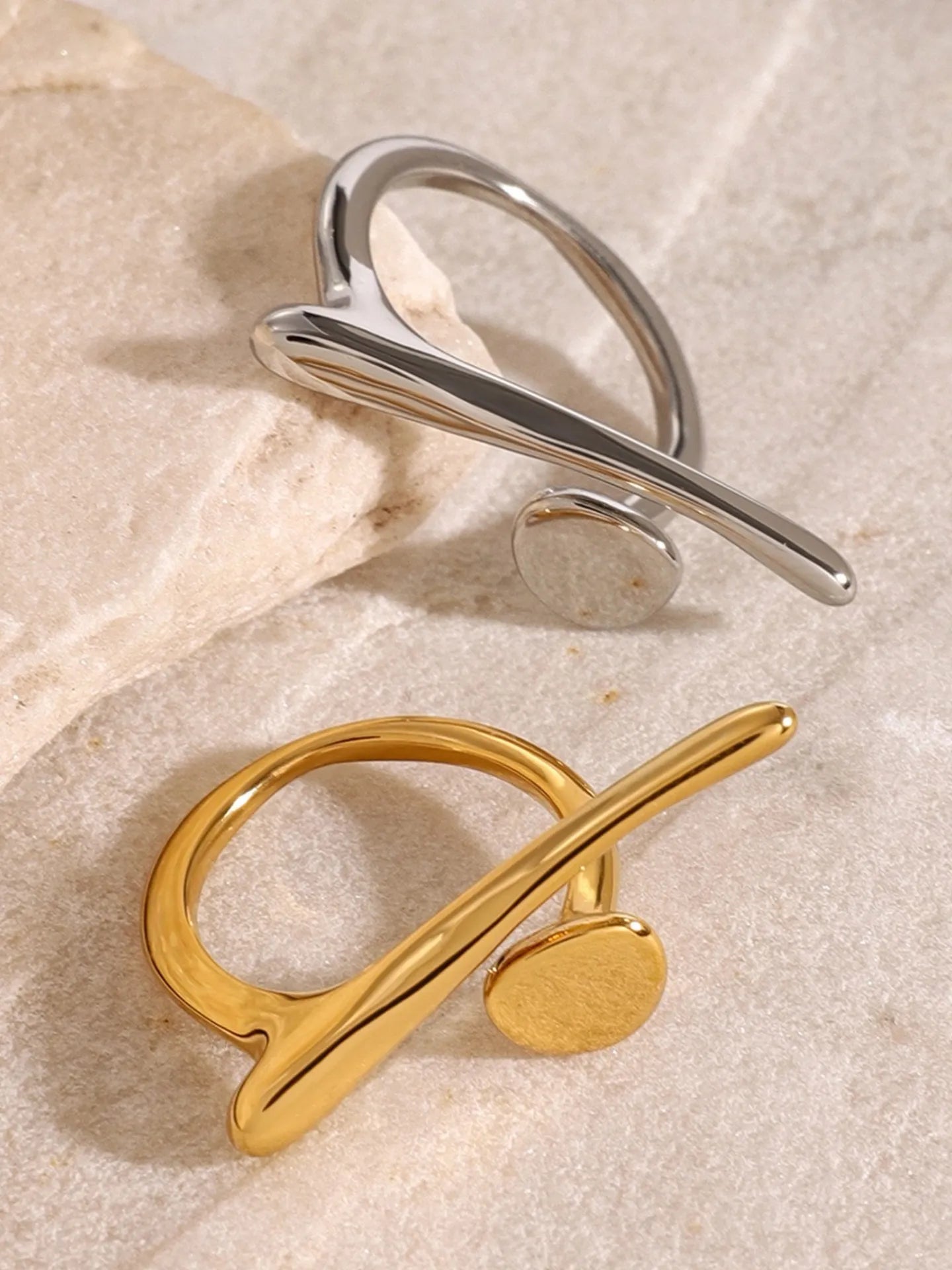 ARTISAN CURVE RING