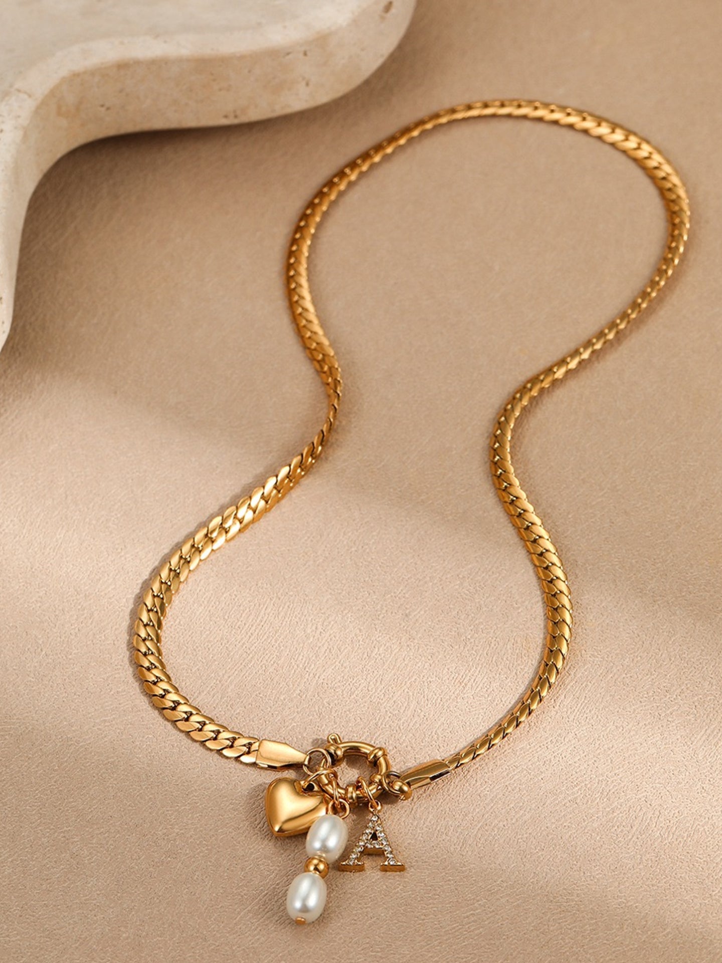 GILDED HEAVY LOVE