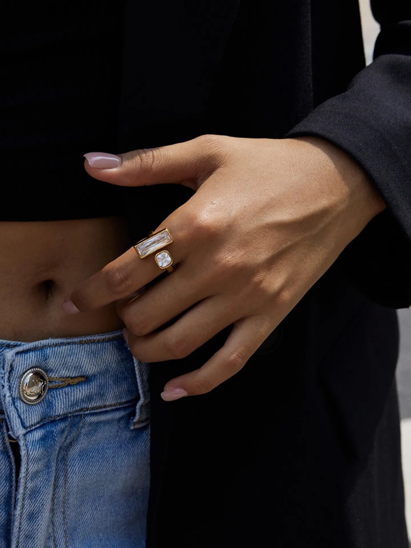 CLASSIC ZIRCON RING
