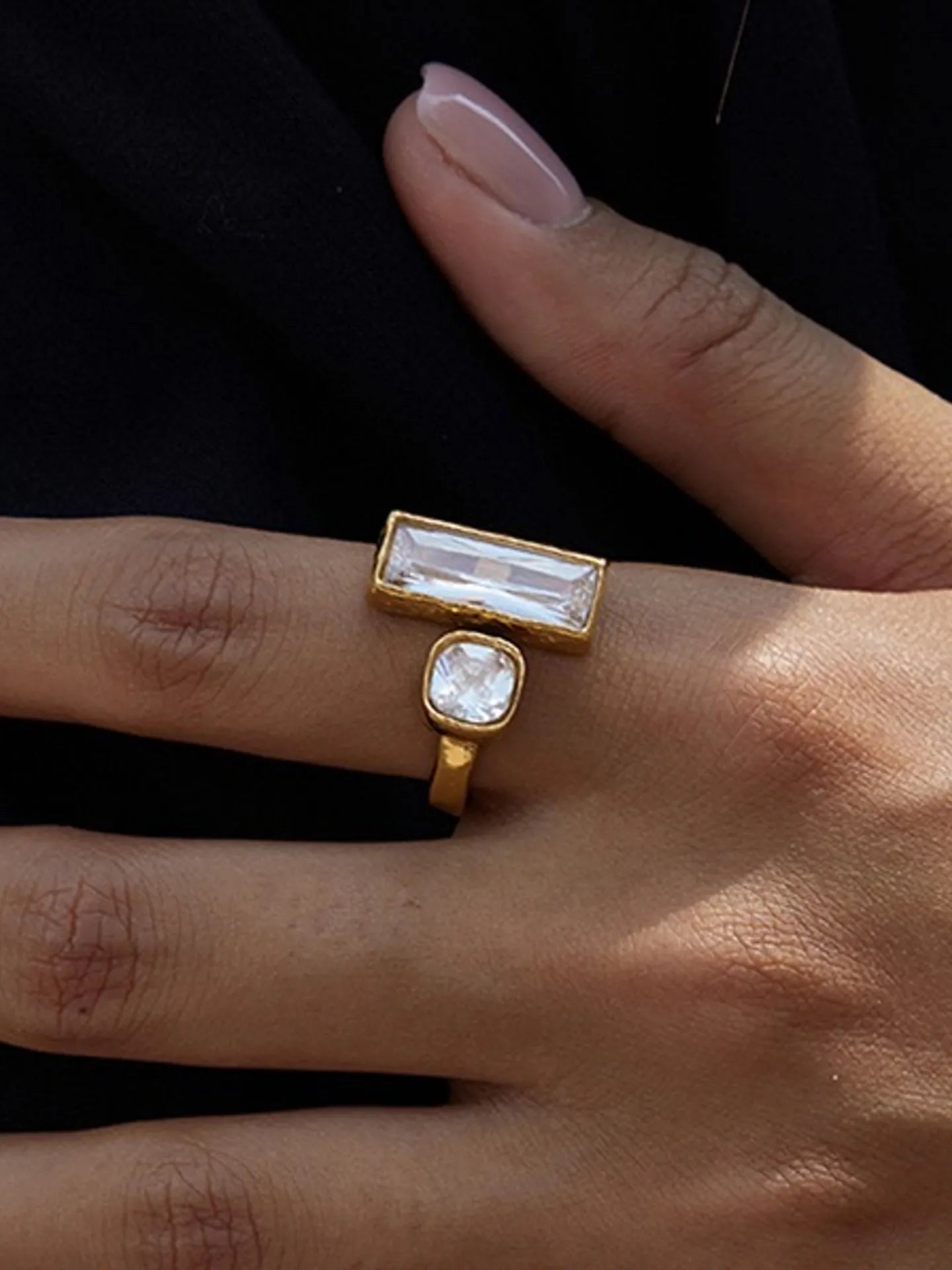 CLASSIC ZIRCON RING
