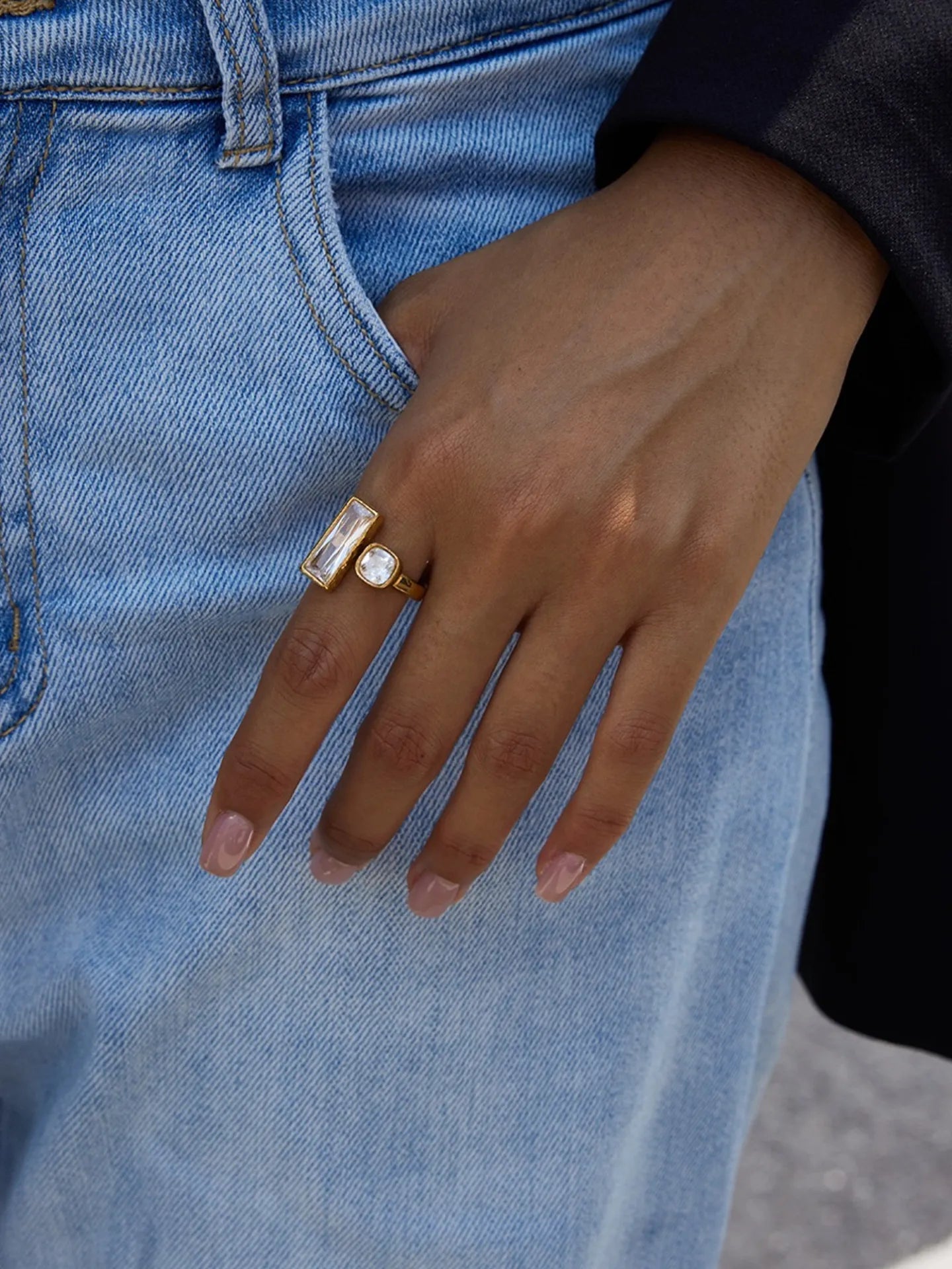 CLASSIC ZIRCON RING