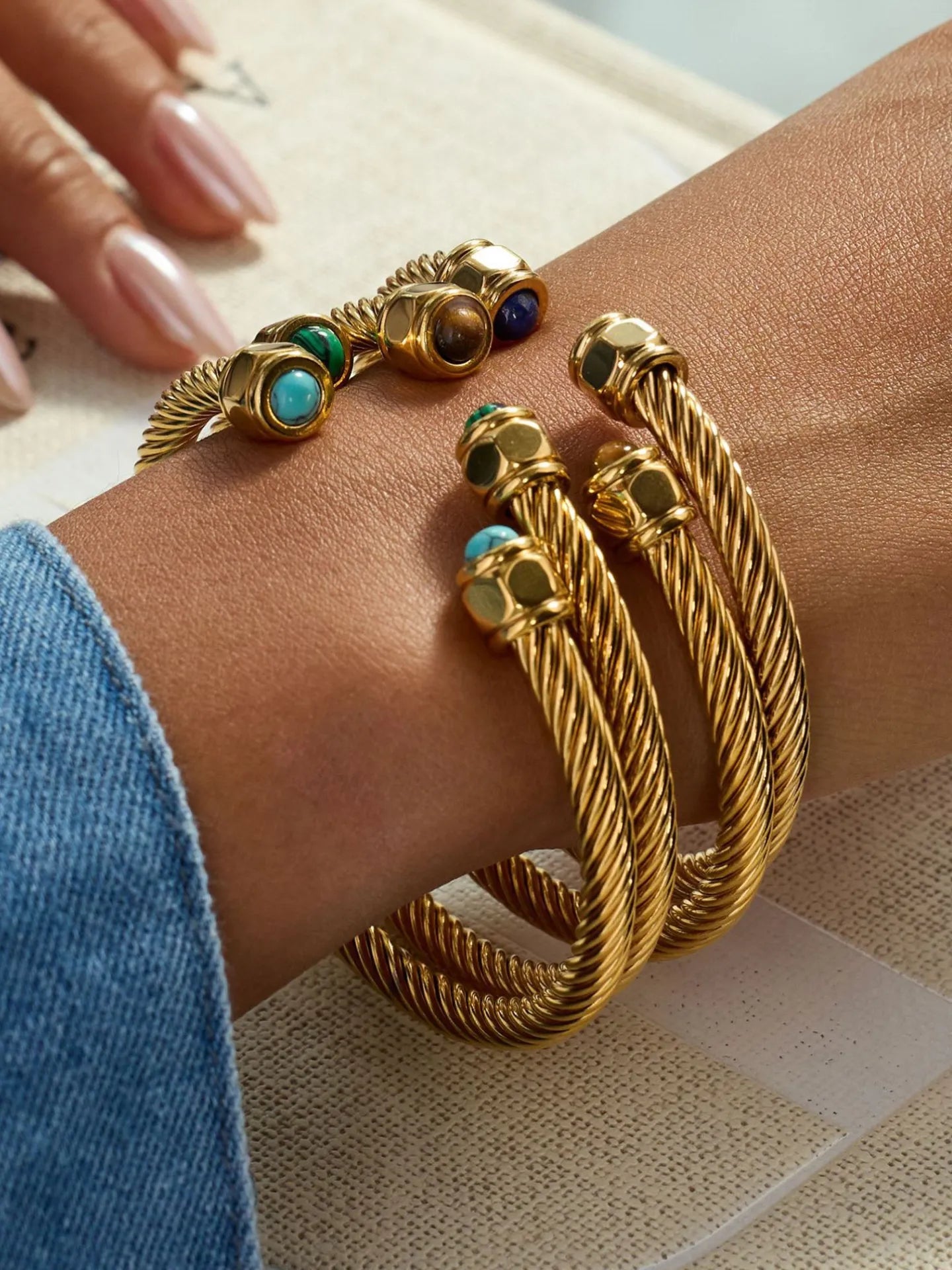 NATURAL STONE BRACELET