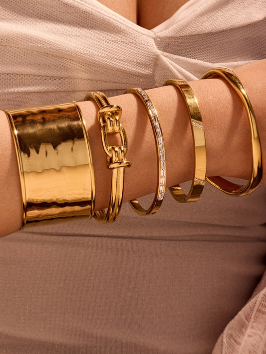 MINIMALIST CUFF BRACELET